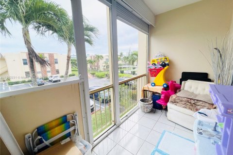 Condominio en venta en Hallandale Beach, Florida, 1 dormitorio, 99.5 m2 № 918081 - foto 18