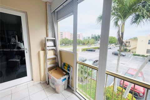 Condominio en venta en Hallandale Beach, Florida, 1 dormitorio, 99.5 m2 № 918081 - foto 19