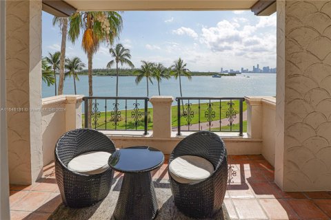 Condominio en alquiler en Miami Beach, Florida, 2 dormitorios, 177.63 m2 № 1332211 - foto 5