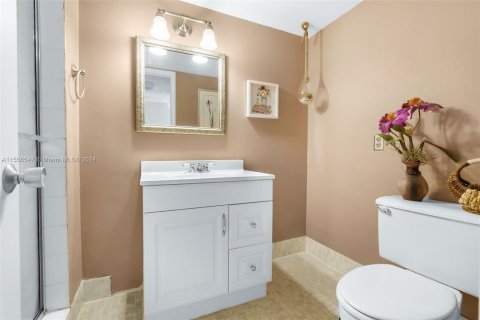 Condo in Aventura, Florida, 2 bedrooms  № 1078314 - photo 10