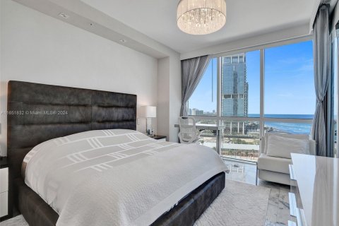 Condominio en venta en Sunny Isles Beach, Florida, 2 dormitorios, 152.64 m2 № 1345229 - foto 19