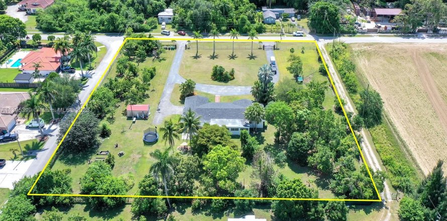 Villa ou maison à Homestead, Floride 5 chambres, 295.43 m2 № 528869