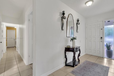 Casa en venta en Homestead, Florida, 5 dormitorios, 295.43 m2 № 528869 - foto 9
