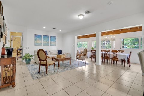 Casa en venta en Homestead, Florida, 5 dormitorios, 295.43 m2 № 528869 - foto 15