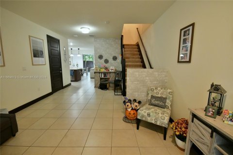 Townhouse in Miami Lakes, Florida 3 bedrooms, 171.87 sq.m. № 1387935 - photo 5