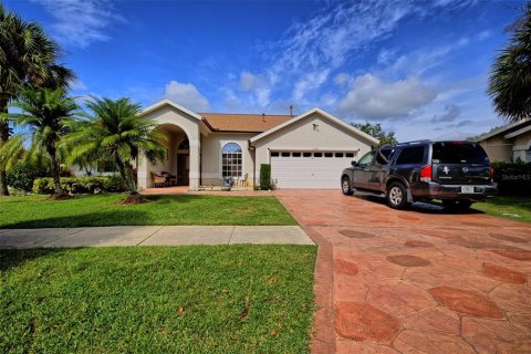 Casa en venta en Clermont, Florida, 4 dormitorios, 191.19 m2 № 1378413 - foto 1