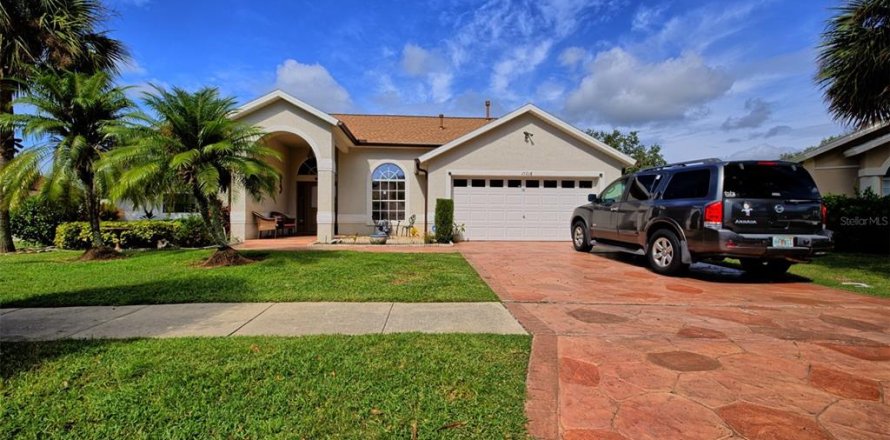 Casa en Clermont, Florida 4 dormitorios, 191.19 m2 № 1378413