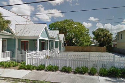 Propiedad comercial en alquiler en Tampa, Florida, 302.21 m2 № 405925 - foto 4