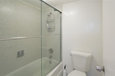 Condominio en venta en Miami Beach, Florida, 1 dormitorio, 99.41 m2 № 1316567 - foto 14