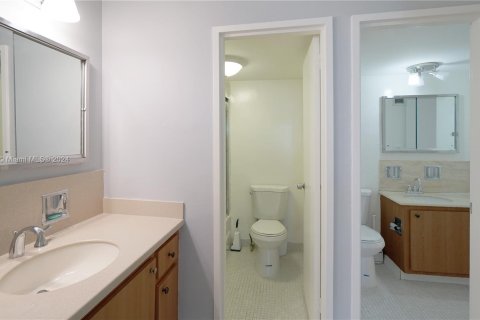 Copropriété à vendre à Miami Beach, Floride: 1 chambre, 99.41 m2 № 1316567 - photo 12