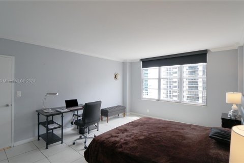 Condominio en venta en Miami Beach, Florida, 1 dormitorio, 99.41 m2 № 1316567 - foto 19