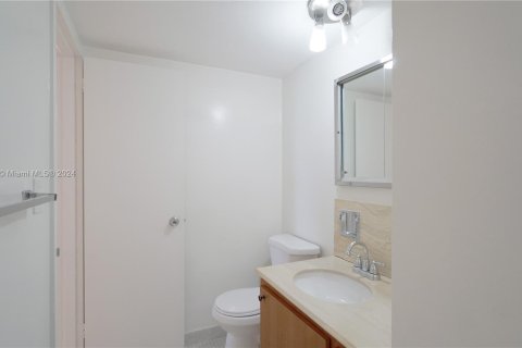 Copropriété à vendre à Miami Beach, Floride: 1 chambre, 99.41 m2 № 1316567 - photo 10