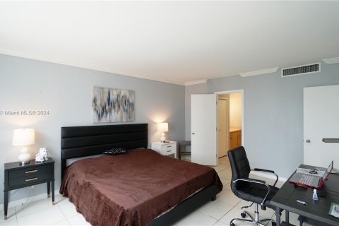 Condominio en venta en Miami Beach, Florida, 1 dormitorio, 99.41 m2 № 1316567 - foto 17