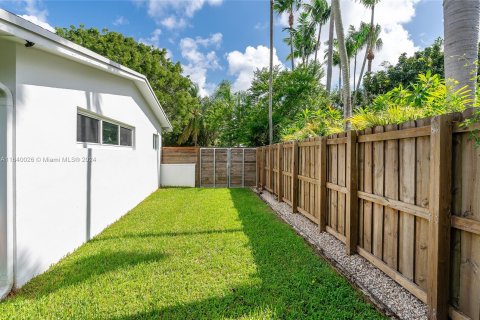 Villa ou maison à vendre à Miami, Floride: 3 chambres, 113.71 m2 № 1316523 - photo 12