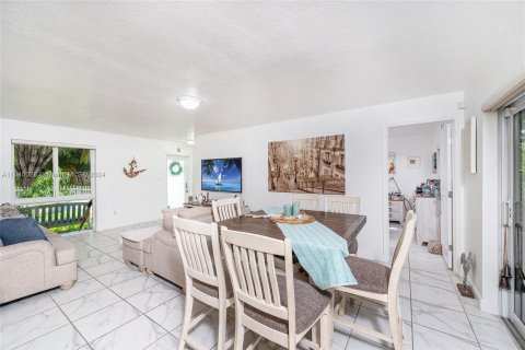 Villa ou maison à vendre à Miami, Floride: 3 chambres, 113.71 m2 № 1316523 - photo 22