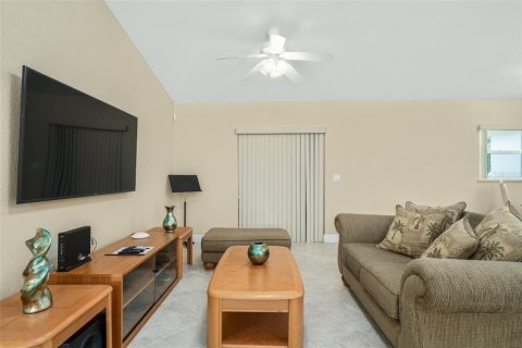 Casa en venta en Sebring, Florida, 3 dormitorios, 186.83 m2 № 721372 - foto 19