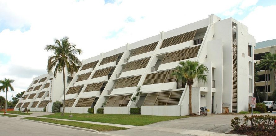 Immobilier commercial à Boynton Beach, Floride № 445615