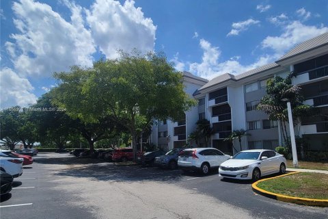 Condominio en alquiler en Plantation, Florida, 1 dormitorio, 70.98 m2 № 1357245 - foto 25