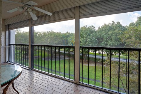 Copropriété à vendre à Lauderhill, Floride: 2 chambres, 102.19 m2 № 1356901 - photo 21