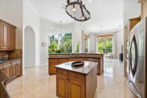 House in Wellington, Florida 5 bedrooms, 347.45 sq.m. № 1168681 - photo 18