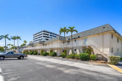 Condo in Palm Beach, Florida, 2 bedrooms  № 1168642 - photo 14