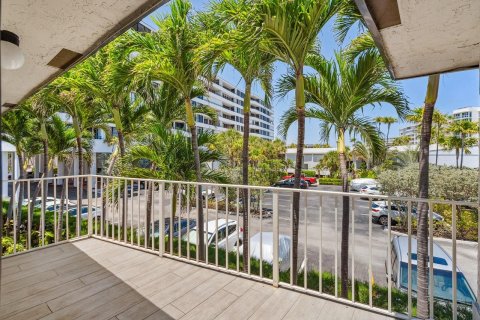 Condo in Palm Beach, Florida, 2 bedrooms  № 1168642 - photo 13