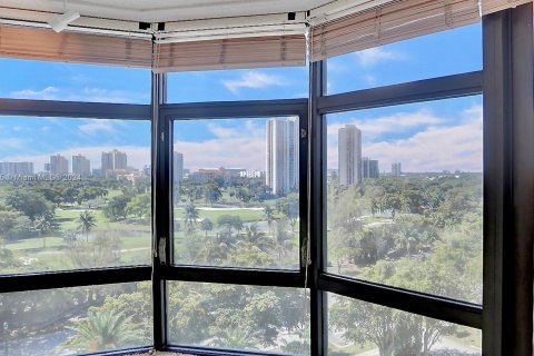 Condominio en venta en Aventura, Florida, 2 dormitorios, 101.82 m2 № 1400324 - foto 6