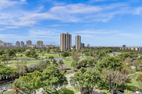 Condo in Aventura, Florida, 2 bedrooms  № 1400324 - photo 23