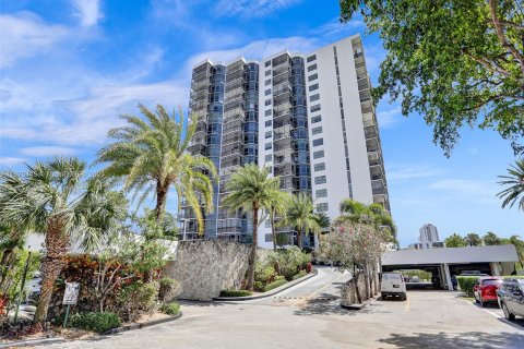 Condominio en venta en Aventura, Florida, 2 dormitorios, 101.82 m2 № 1400324 - foto 20