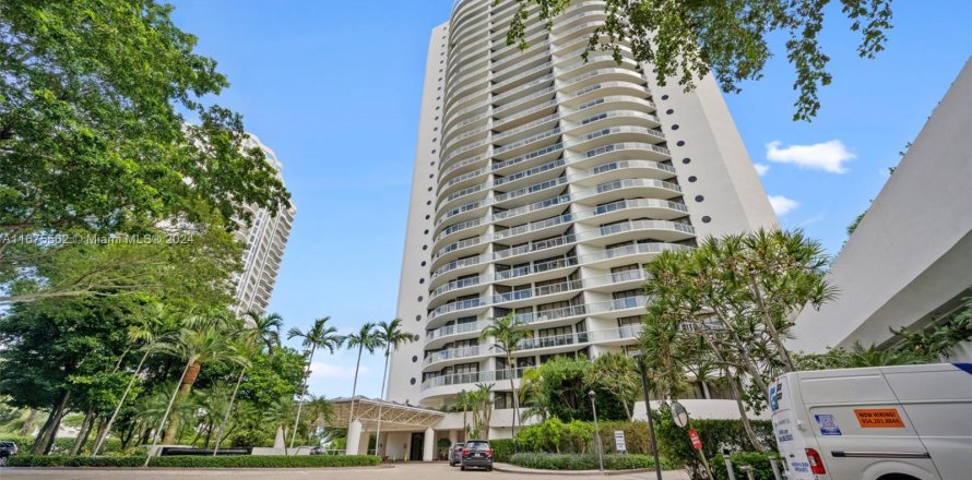 Condominio en Aventura, Florida, 2 dormitorios  № 1400327