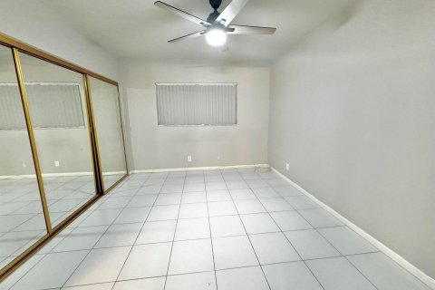 Condo in Boca Raton, Florida, 2 bedrooms  № 1189626 - photo 2