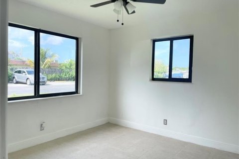 Copropriété à vendre à Pompano Beach, Floride: 2 chambres, 78.5 m2 № 1186979 - photo 10