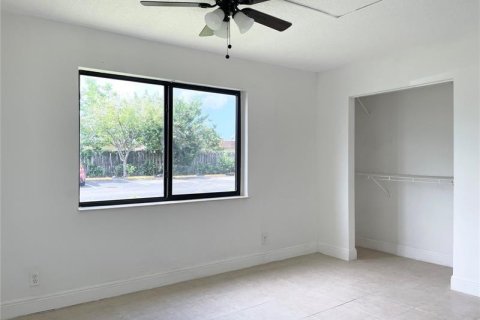 Condo in Pompano Beach, Florida, 2 bedrooms  № 1186979 - photo 6