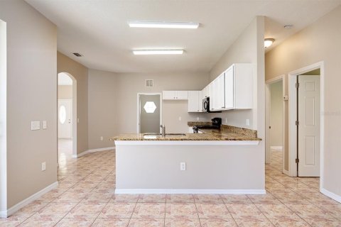 Casa en venta en Kissimmee, Florida, 4 dormitorios, 163.32 m2 № 1350823 - foto 11