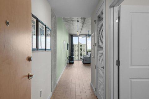 Condo in Tampa, Florida, 1 bedroom  № 1252539 - photo 14