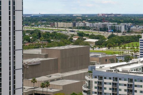 Condo in Tampa, Florida, 1 bedroom  № 1252539 - photo 21