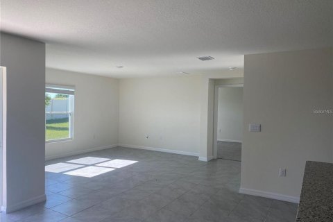 House in Ocala, Florida 4 bedrooms, 169.83 sq.m. № 1357671 - photo 6