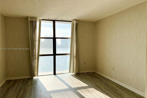 Condo in Sunny Isles Beach, Florida, 3 bedrooms  № 1403157 - photo 12