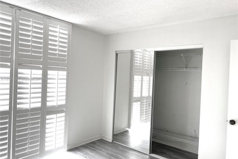 Condo in Sunny Isles Beach, Florida, 3 bedrooms  № 1403157 - photo 17