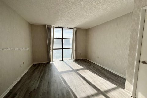 Condo in Sunny Isles Beach, Florida, 3 bedrooms  № 1403157 - photo 20