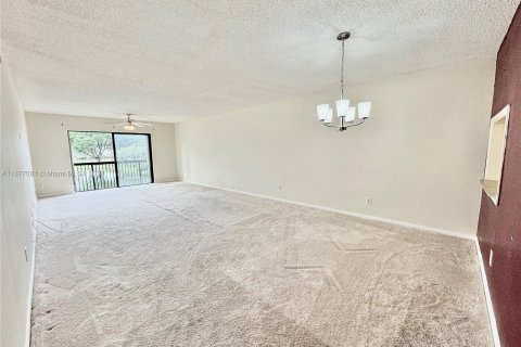 Copropriété à vendre à Tamarac, Floride: 2 chambres, 125.42 m2 № 1403068 - photo 7