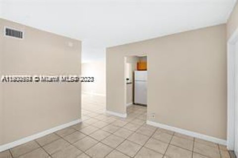 Condominio en venta en Plantation, Florida, 1 dormitorio № 887788 - foto 7