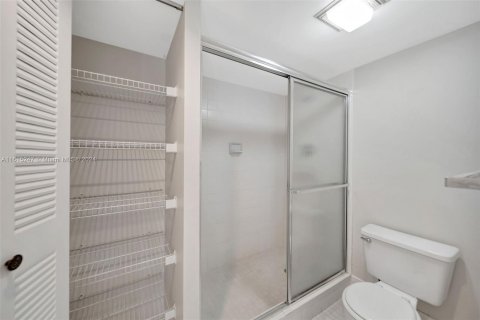 Copropriété à vendre à Pembroke Pines, Floride: 2 chambres, 140 m2 № 1236899 - photo 18