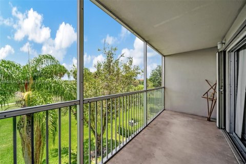 Copropriété à vendre à Pembroke Pines, Floride: 2 chambres, 140 m2 № 1236899 - photo 28