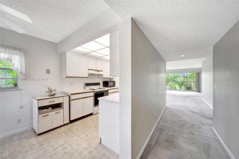 Copropriété à vendre à Pembroke Pines, Floride: 2 chambres, 140 m2 № 1236899 - photo 4