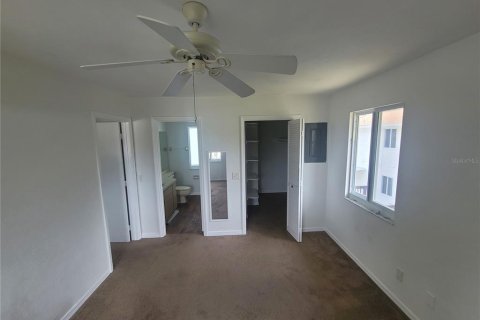 Copropriété à vendre à Punta Gorda, Floride: 2 chambres, 97.18 m2 № 1260374 - photo 13