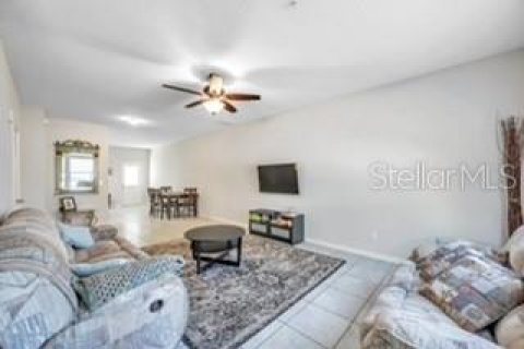 Townhouse in Temple Terrace, Florida 2 bedrooms, 139.73 sq.m. № 1085018 - photo 2