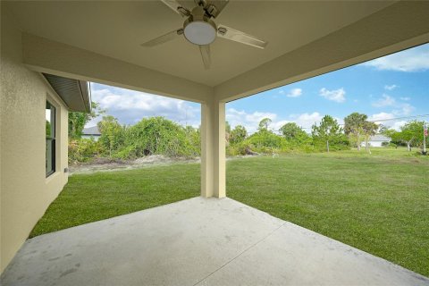 House in Punta Gorda, Florida 2 bedrooms, 96.99 sq.m. № 1245158 - photo 29