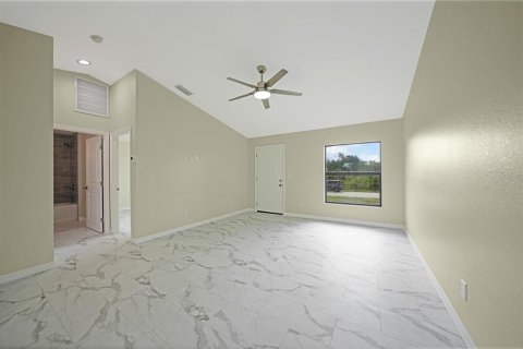 Villa ou maison à vendre à Punta Gorda, Floride: 2 chambres, 96.99 m2 № 1245158 - photo 9