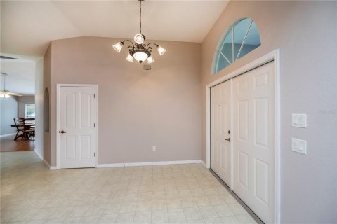 Villa ou maison à vendre à Punta Gorda, Floride: 4 chambres, 215.72 m2 № 1307270 - photo 11